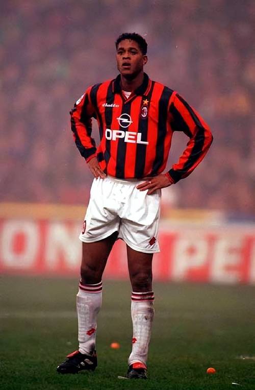 克鲁伊维特：对无缘世界杯承担全部责任 真正的进步需要时间