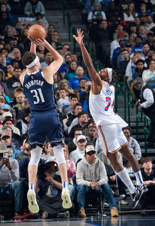 攻防兼备！莫布里10投5中砍下15分11篮板5助攻3盖帽 正负值+27