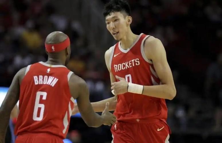 周琦建议杨瀚森：心态一定要平衡 NBA很多黑人球员是瞧不起我们的