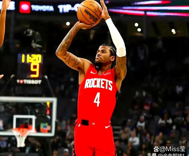 赛季至今末节投篮命中数:小里20球第1 字母莫布里马克西文班前5