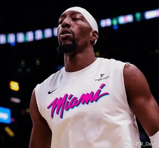 队记：阿德巴约的伤势不严重&不会长期缺阵 目前是每日观察状态