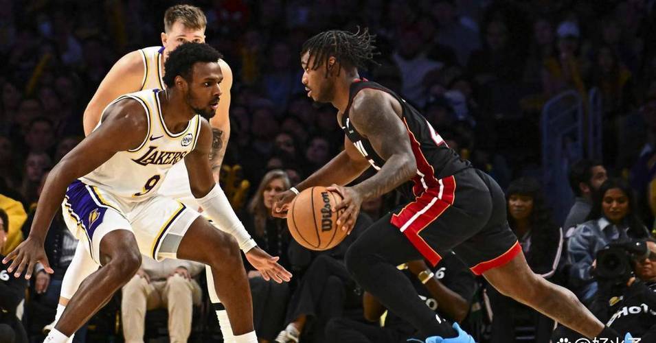 抓住伤病潮机遇!布朗尼临危受命 雷迪克称赞其心态上的进步