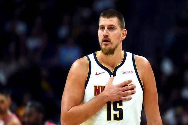 帕森斯：约基奇历史前10 奥尼尔是唯一比他更好更有统治力的中锋