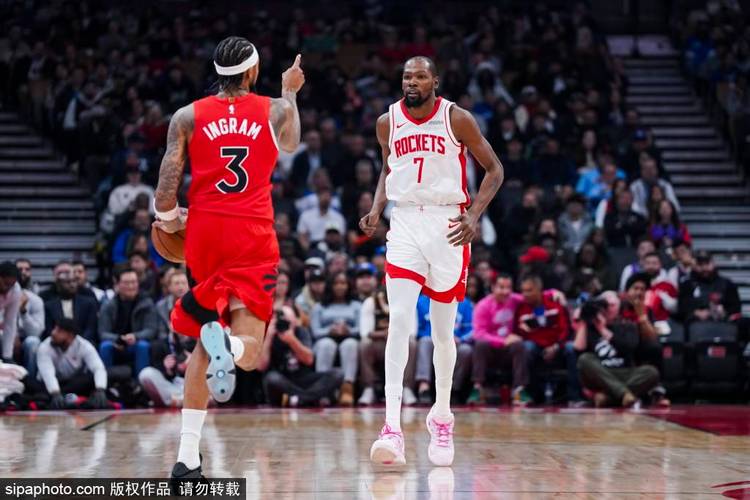 连续第8场缺席！魔术官方：明日NBA杯班凯罗继续缺战活塞