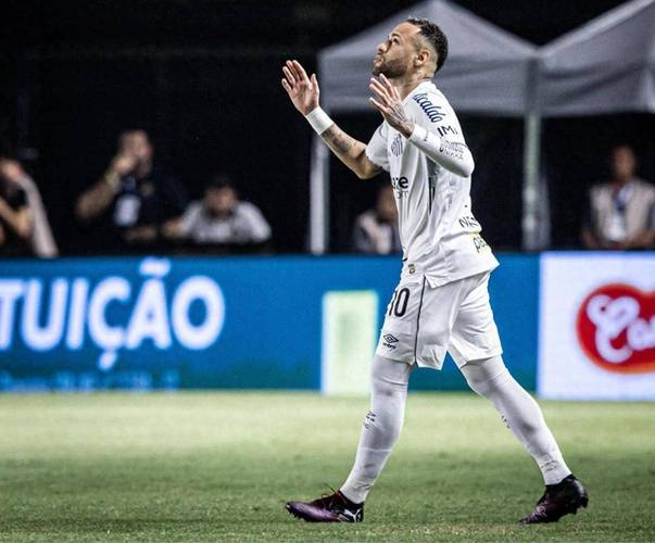 带伤仍传射！33岁内马尔3场2球1助 桑托斯大胜+4轮不败逃离降级区